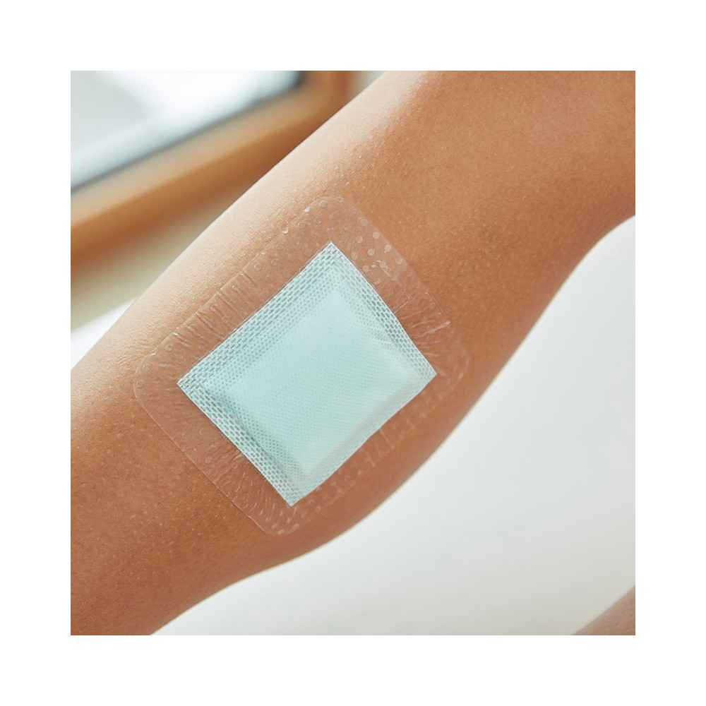 Hartmann Zetuvit Plus Silicone Border Επιθέματα Κατακλίσεων 10x10 cm 1 τεμάχιo Hartmann Zetuvit Plus Silicone Border Επιθέματα Κατακλίσεων 10x10 cm 1 τεμάχιo