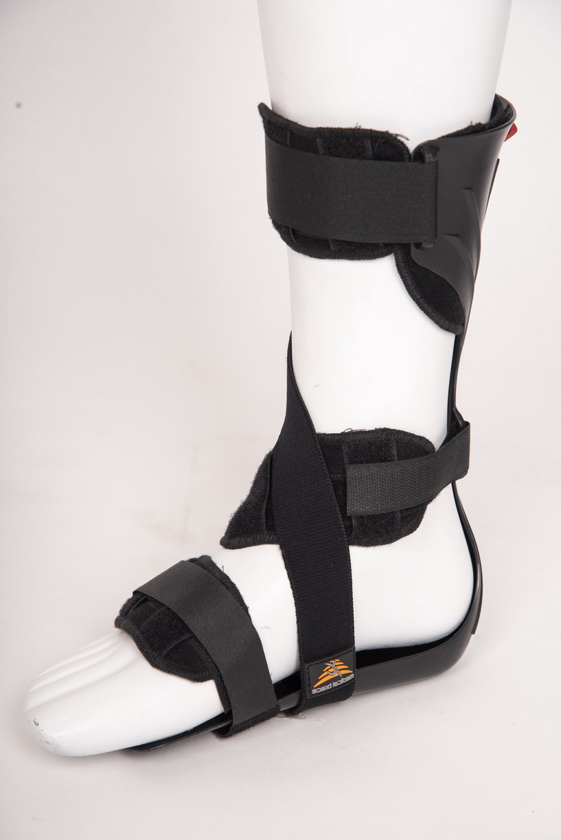 Medical Brace Νάρθηκας ποδοκνημικής έσω υποδήματος TRACTION AFO MB.6320/R Δεξί Medical Brace Νάρθηκας ποδοκνημικής έσω υποδήματος TRACTION AFO MB.6320/R Δεξί
