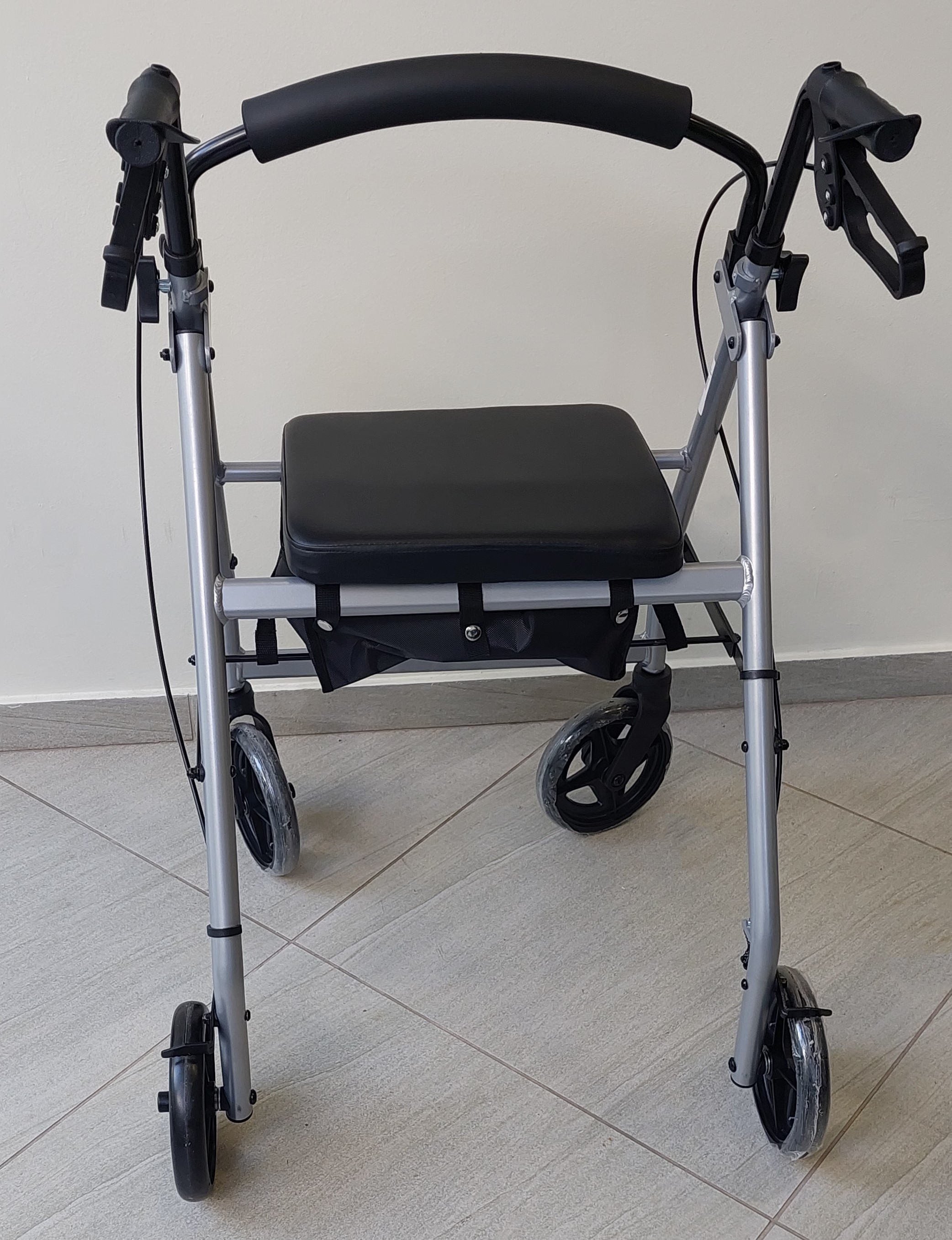 Περιπατητήρας Tροχήλατος Rollator Be Free YK7010