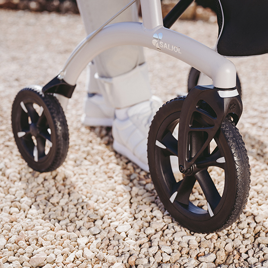 Allround Rollator - Περιπατητήρας εσωτερικού και εξωτερικού χώρου Saljol Allround Rollator - Περιπατητήρας εσωτερικού και εξωτερικού χώρου Saljol