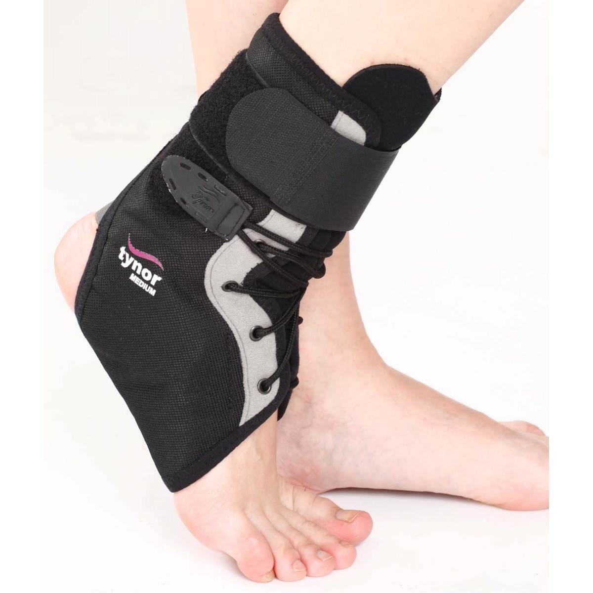 Tynor Ankle Brace Νάρθηκας Ποδοκνημικής Με Μπανέλες ''Lace up'' TYN/OIK/LACE UP Tynor Ankle Brace Νάρθηκας Ποδοκνημικής Με Μπανέλες ''Lace up'' TYN/OIK/LACE UP